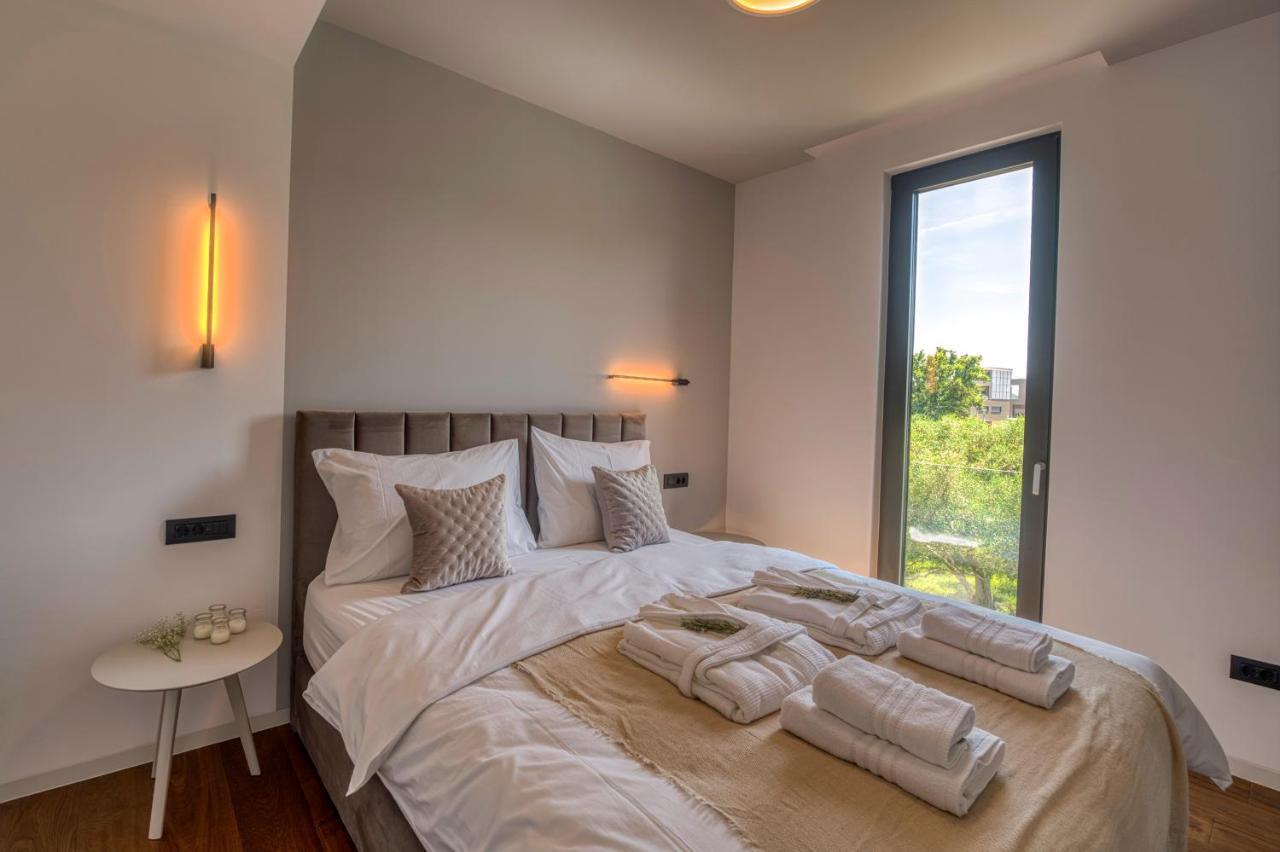Crystal Holiday Residence II Sukošan Екстериор снимка