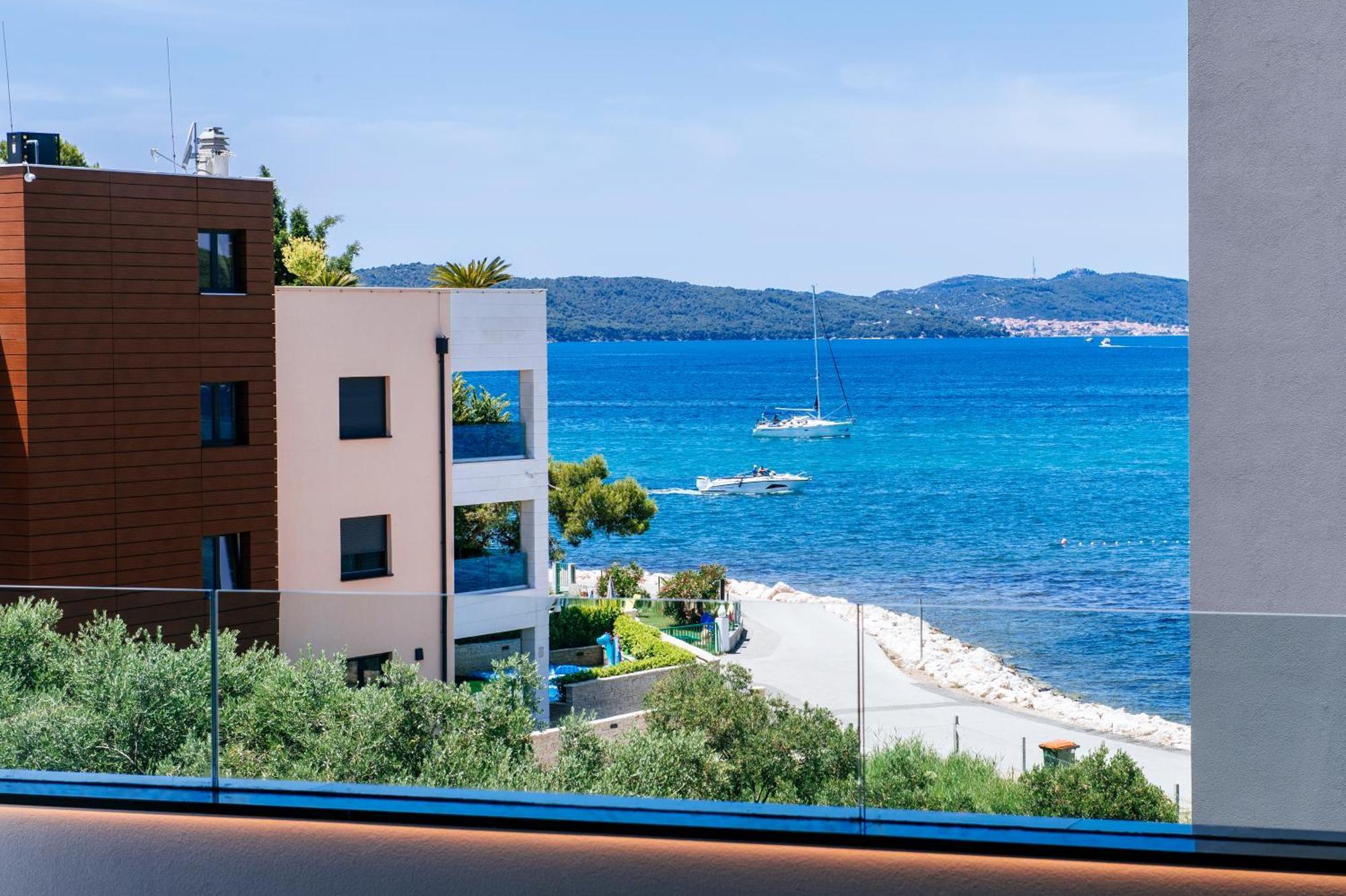 Crystal Holiday Residence II Sukošan Екстериор снимка