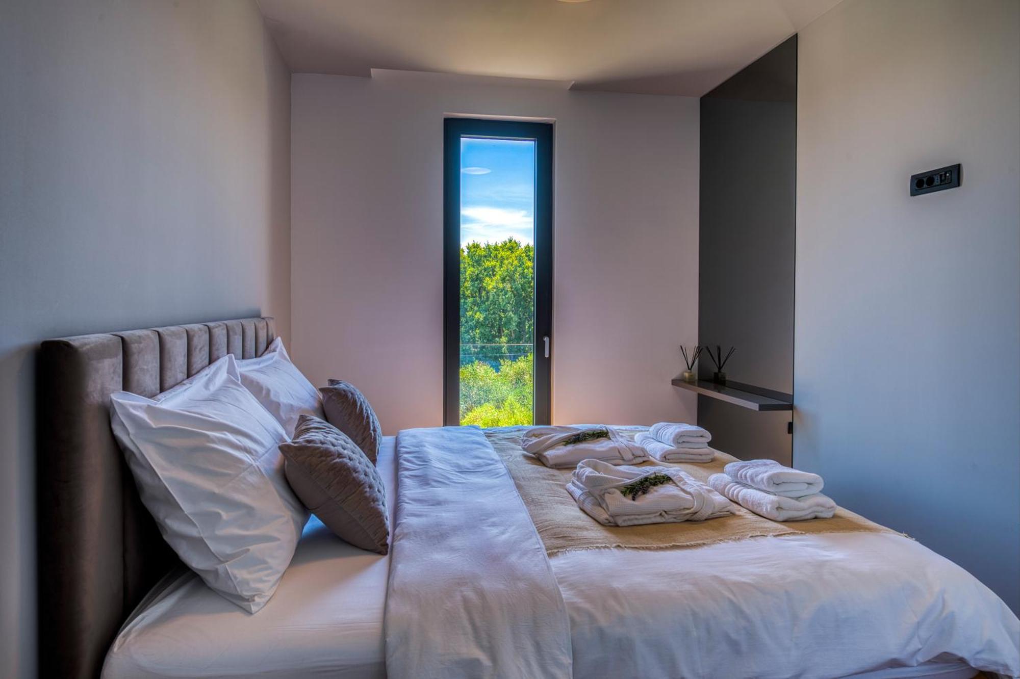 Crystal Holiday Residence II Sukošan Екстериор снимка