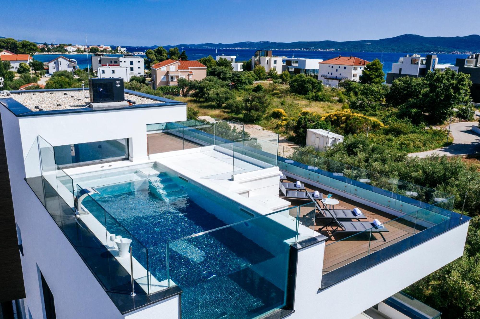 Crystal Holiday Residence II Sukošan Екстериор снимка