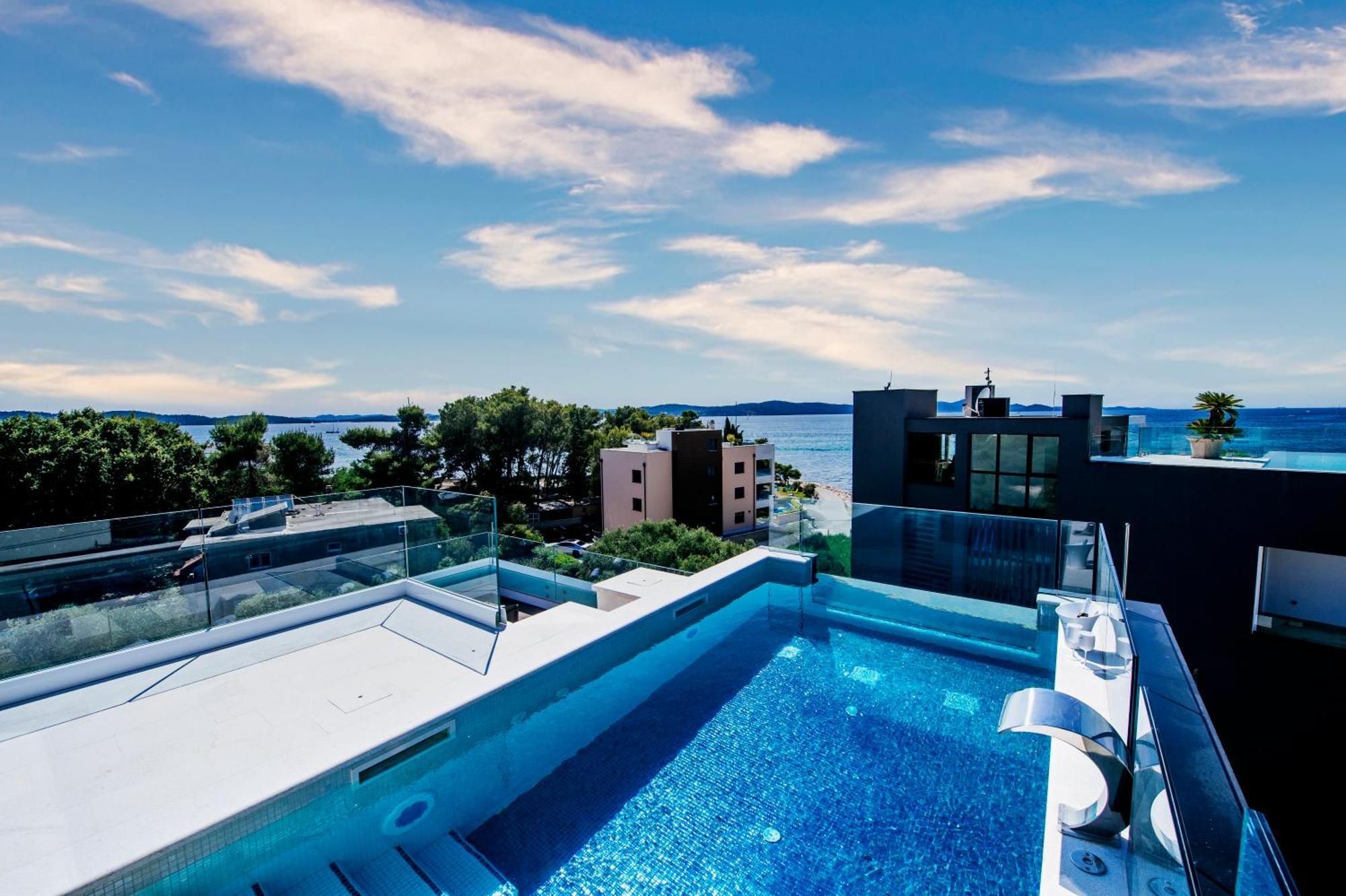 Crystal Holiday Residence II Sukošan Екстериор снимка