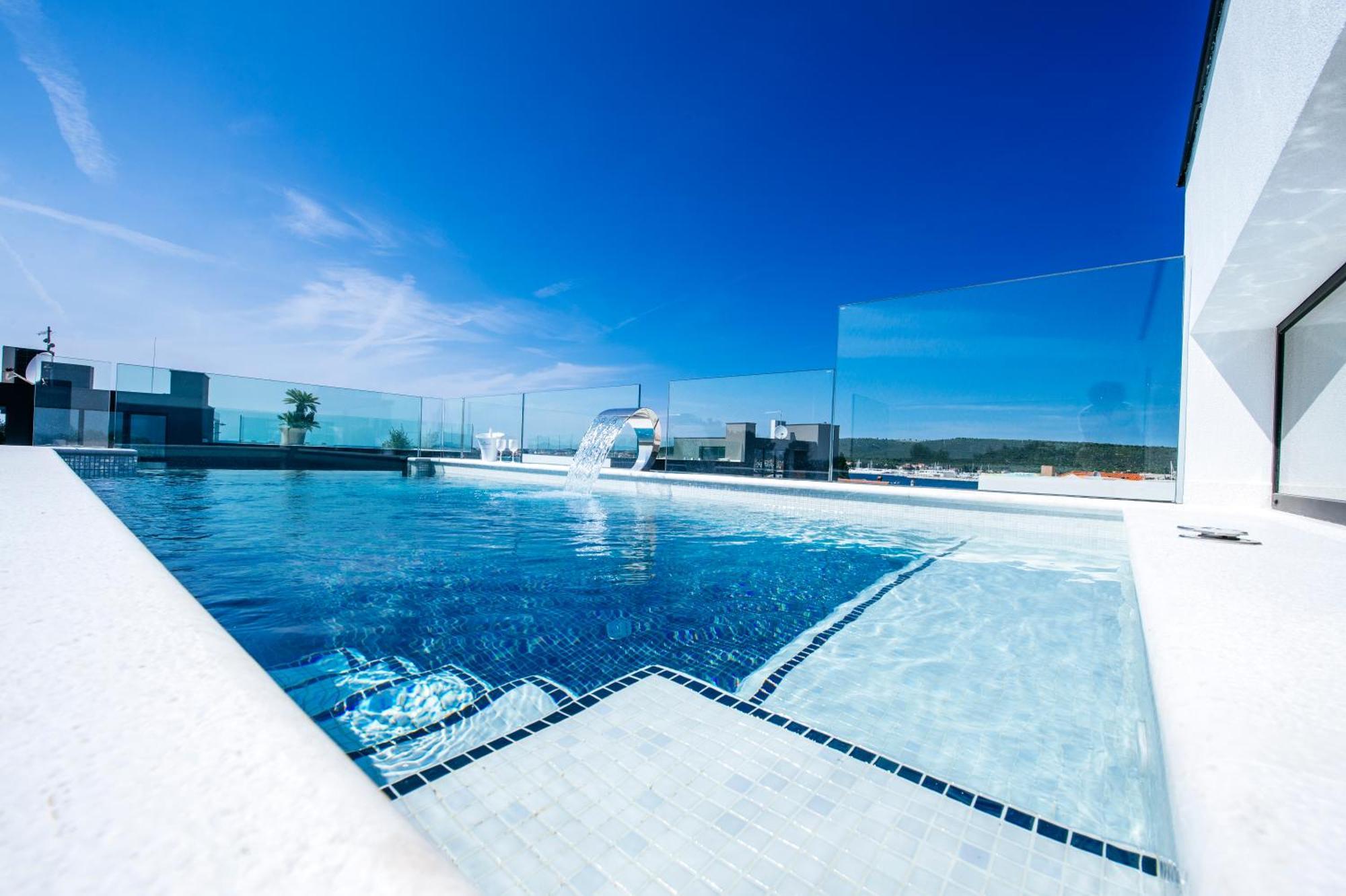 Crystal Holiday Residence II Sukošan Екстериор снимка
