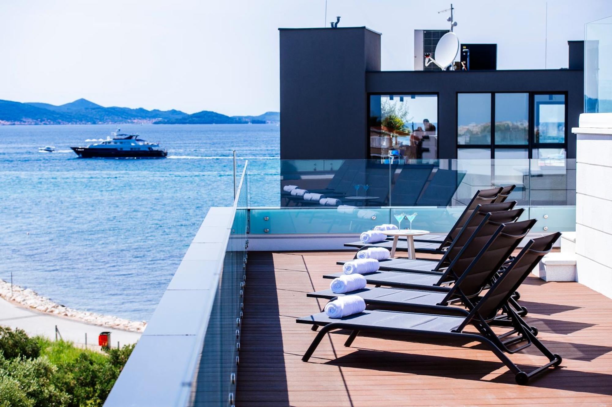 Crystal Holiday Residence II Sukošan Екстериор снимка