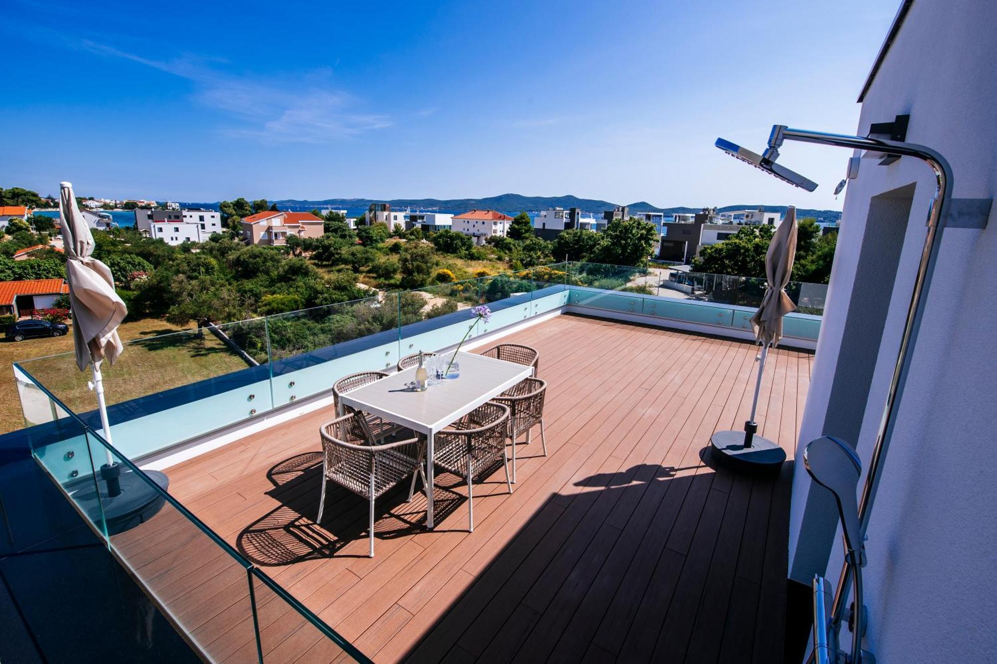 Crystal Holiday Residence II Sukošan Екстериор снимка